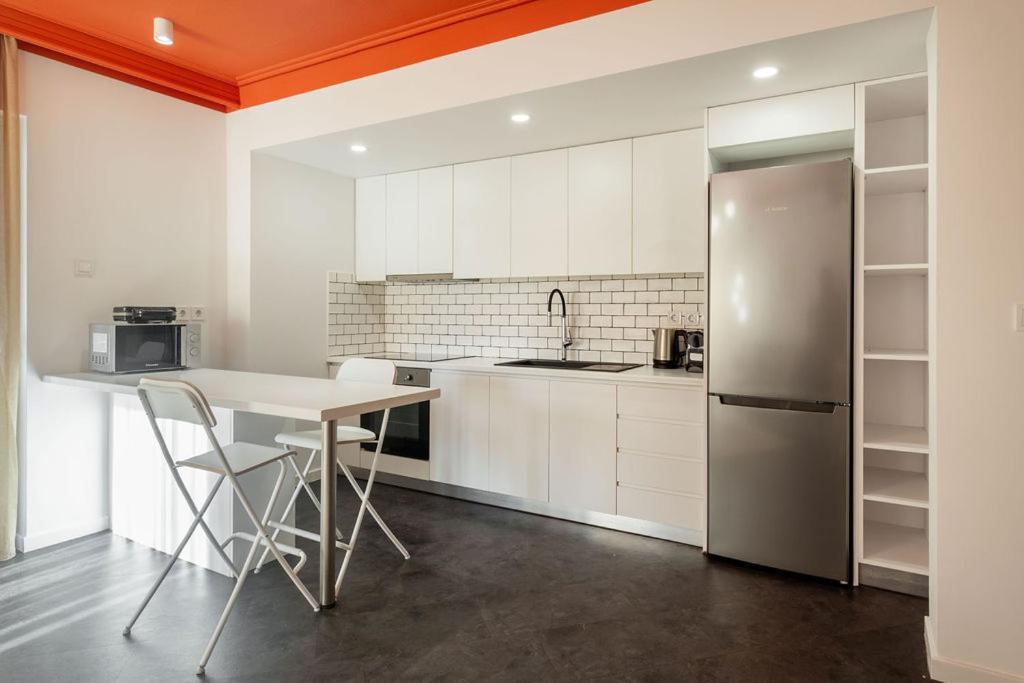Aparthotel Onezerotwo By Zoia Living à Athènes Extérieur photo